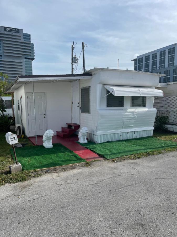 Beautiful Mobile Home In Hallandale Beach Bagian luar foto